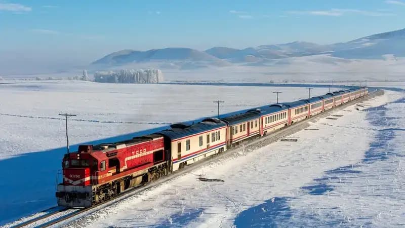 Doğu Ekspresi & Sivas & Erzincan & Erzurum & Kars & Kayseri Turu — karlı bozkırda Doğu Ekspresi